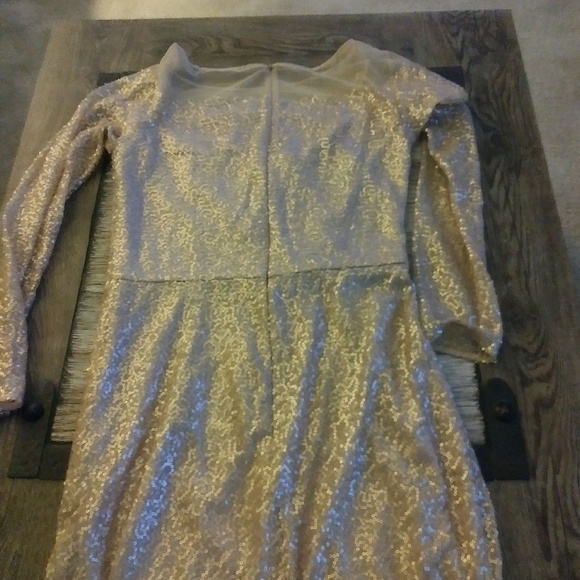 Dress - Picture 2 of 2